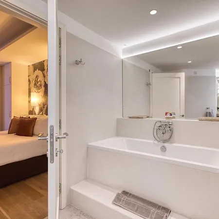 The Golden Mile Luxury Seafront In *