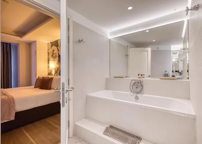 The Golden Mile Luxury Seafront In *