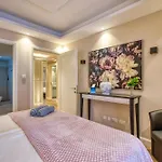 The Golden Mile Luxury Seafront In * Sliema