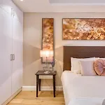 The Golden Mile Luxury Seafront In Lägenhet *