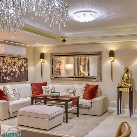 The Golden Mile Luxury Seafront In סליאמה