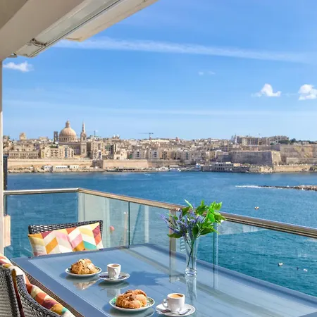 Apartment The Golden Mile Luxury Seafront In