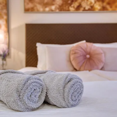 The Golden Mile Luxury Seafront In *