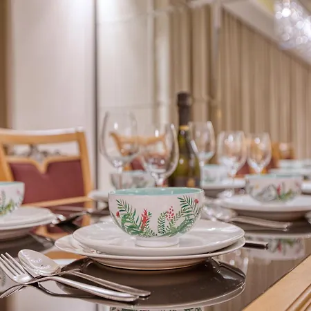 The Golden Mile Luxury Seafront In * סליאמה