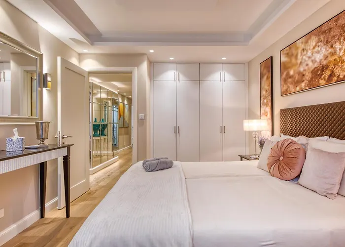 Lejlighed The Golden Mile Luxury Seafront In Sliema