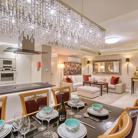 Apartament The Golden Mile Luxury Seafront In *