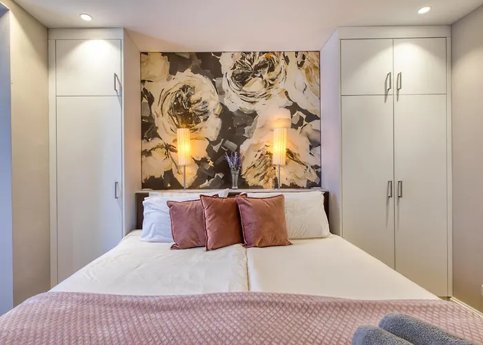 The Golden Mile Luxury Seafront In *