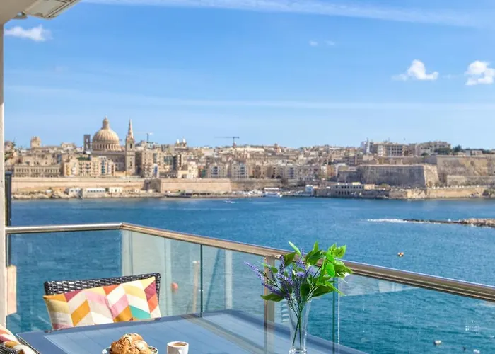 Apartament The Golden Mile Luxury Seafront In