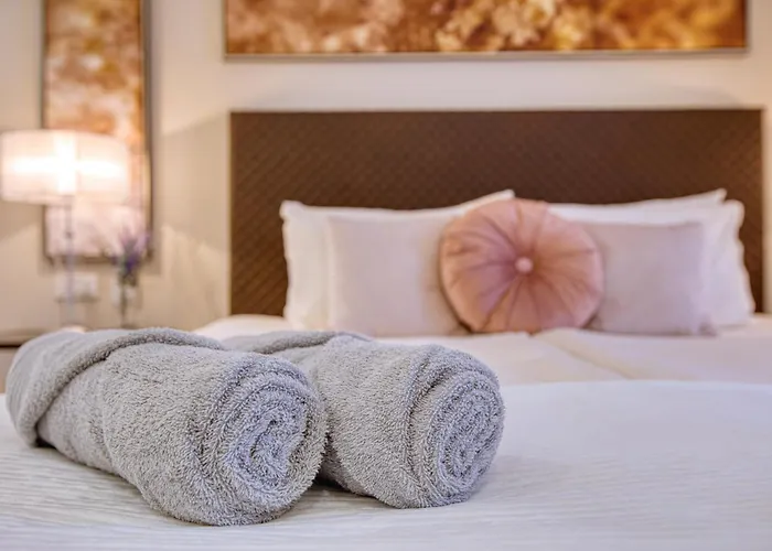 The Golden Mile Luxury Seafront In *